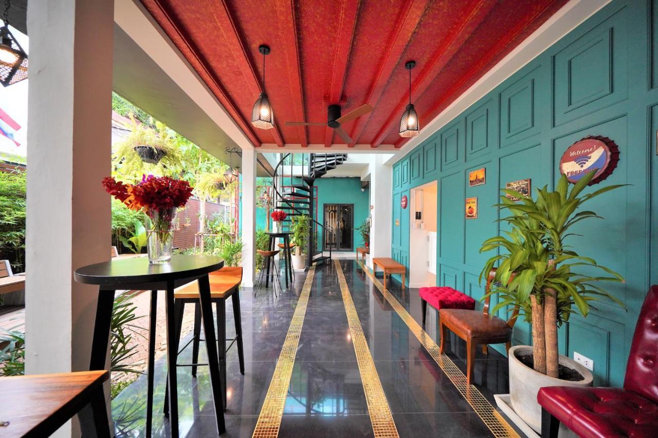Red Door Heritage Hotel Bangkok Buitenkant foto